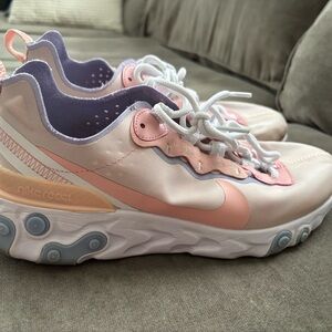 Nike React Element 55, Womens Size 8
